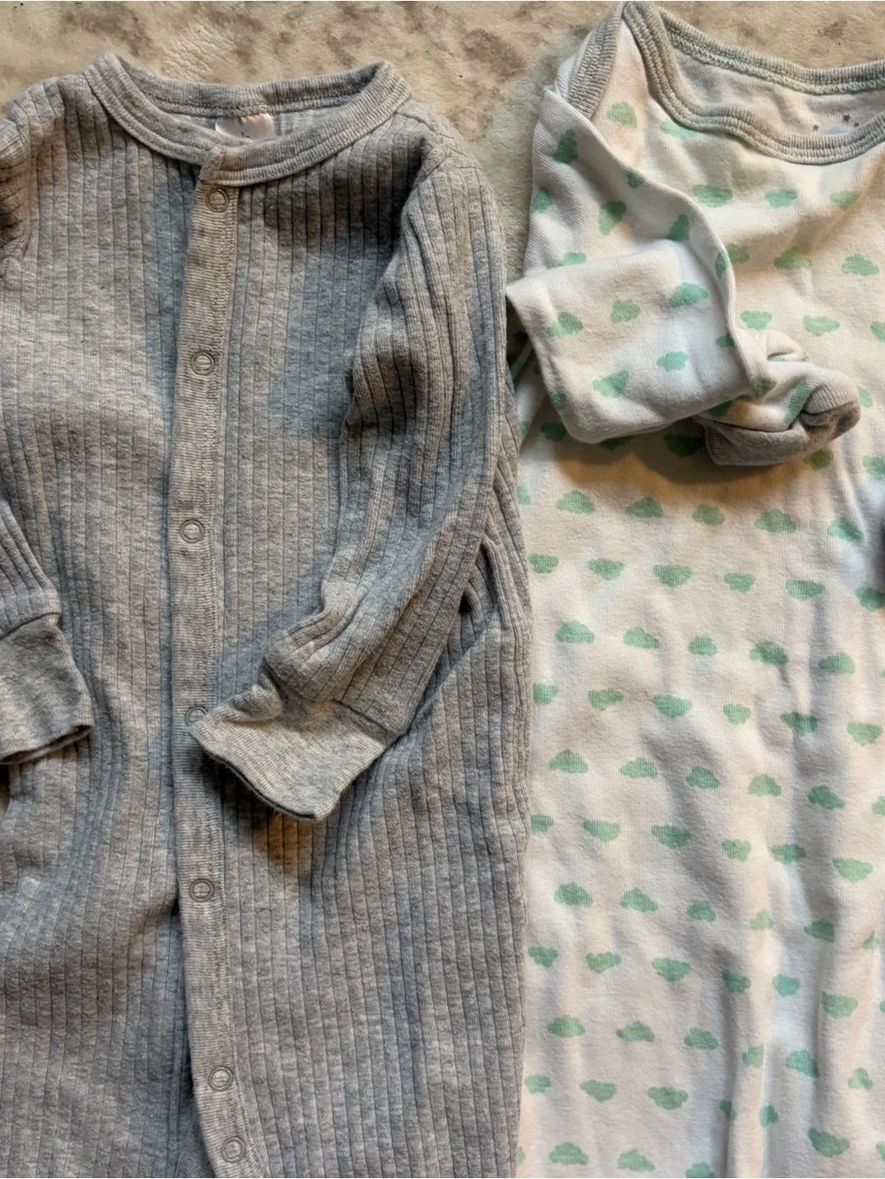 1 nightgown 0-6 months, 2 sleepers 3 months
